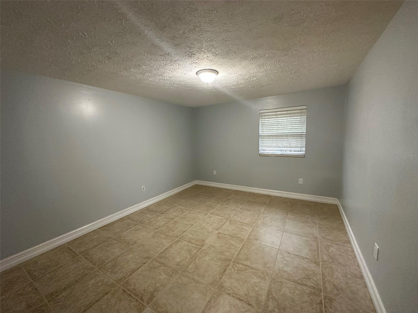 PLANTATION APTS ORLANDO - Residential Lease