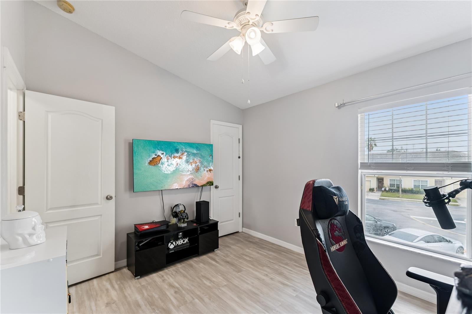 AUTUMNWOOD GROVE - Residential