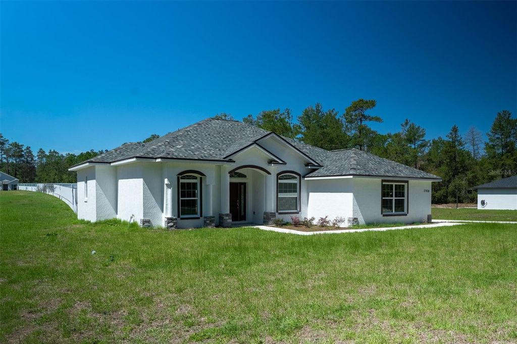 Photo of 17820 SW 33rd Terrace, Ocala, FL 34473 (MLS # S5146969)