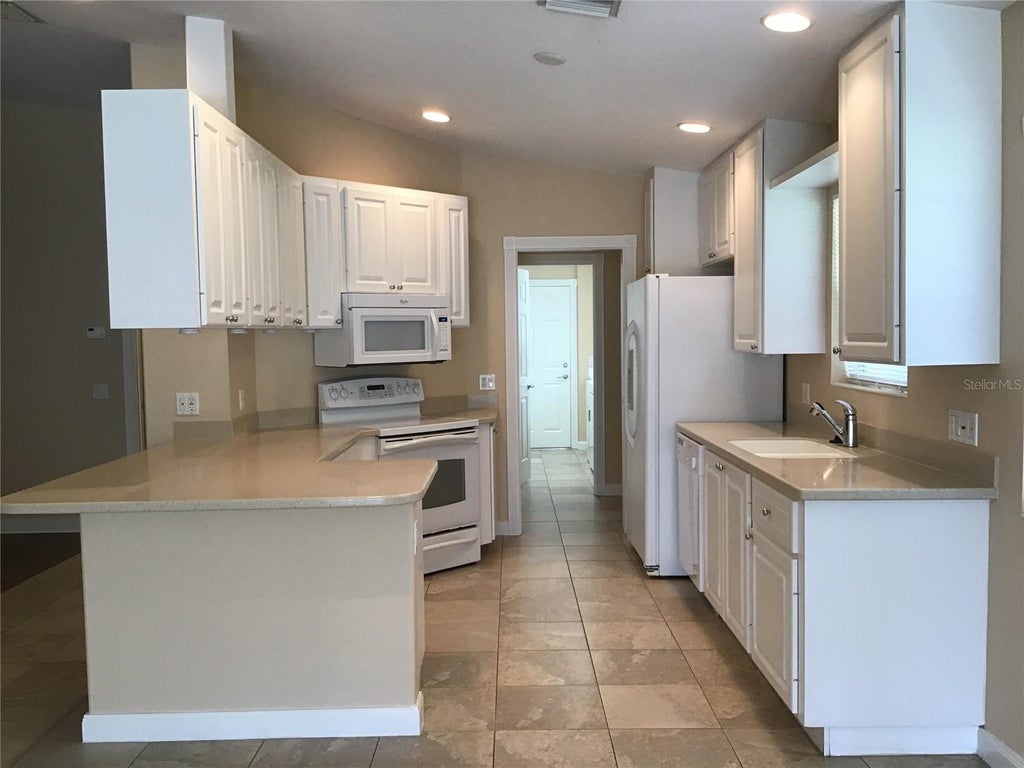 Photo of 11824 Delfina Lane, Orlando, FL 32827 (MLS # O6432737)