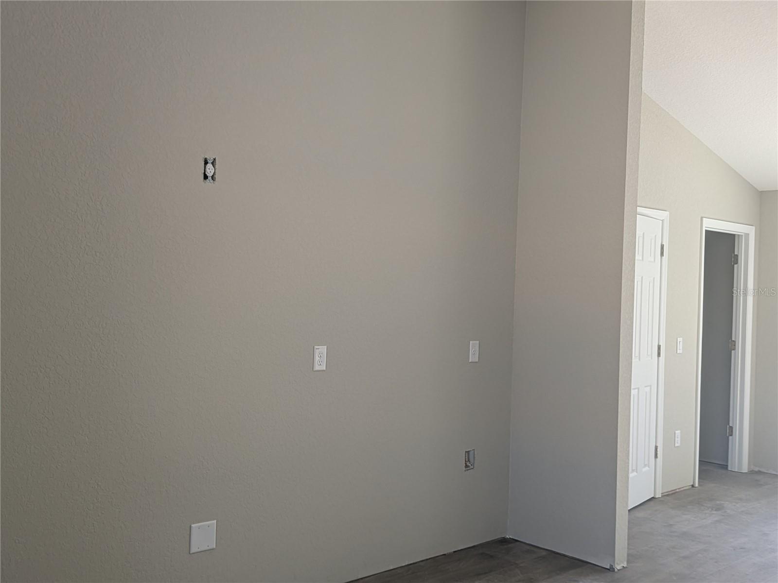 RAINBOW LAKES ESTATE - Residential