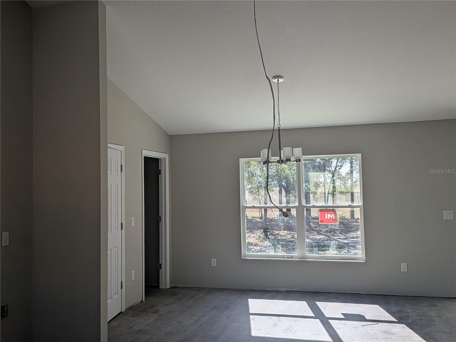 RAINBOW LAKES ESTATE - Residential