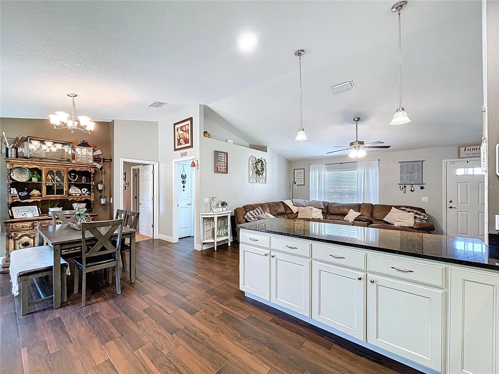 CITRUS SPGS UNIT 03 - Residential