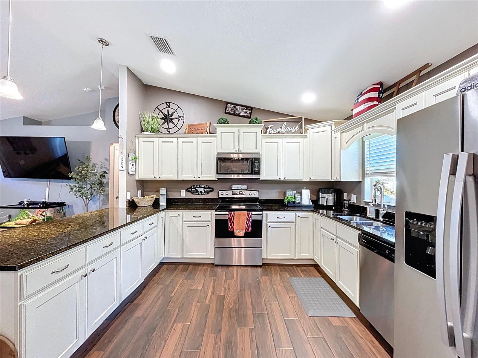 CITRUS SPGS UNIT 03 - Residential