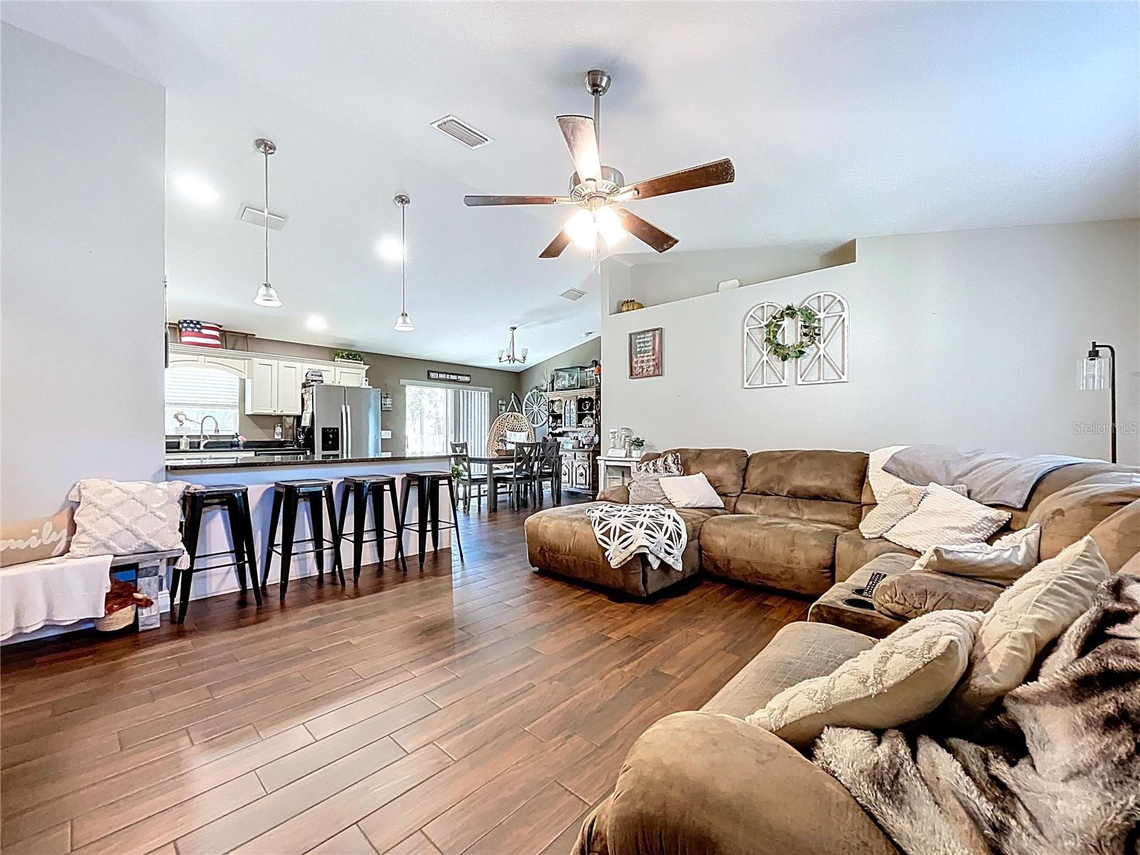 CITRUS SPGS UNIT 03 - Residential