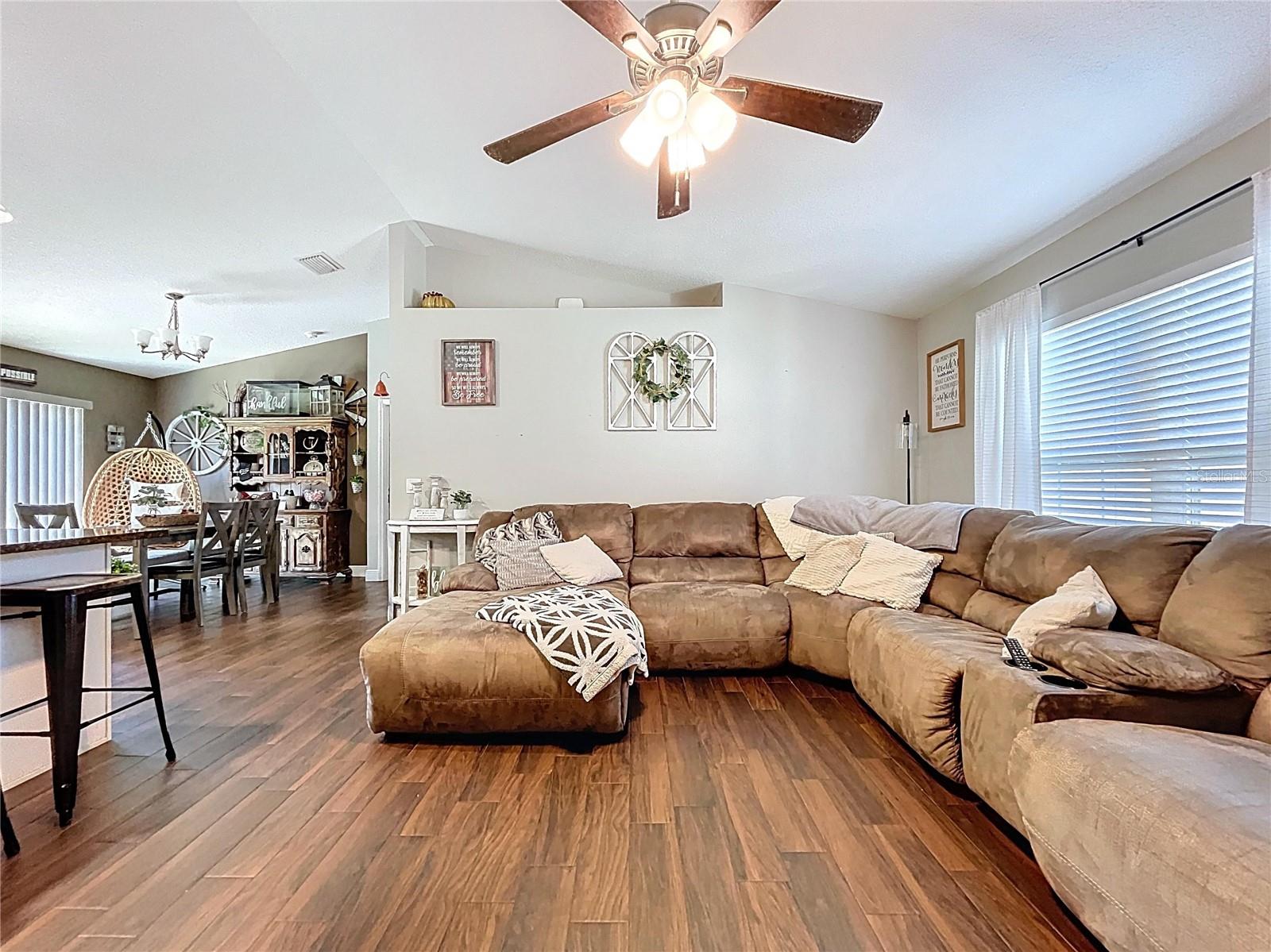 CITRUS SPGS UNIT 03 - Residential