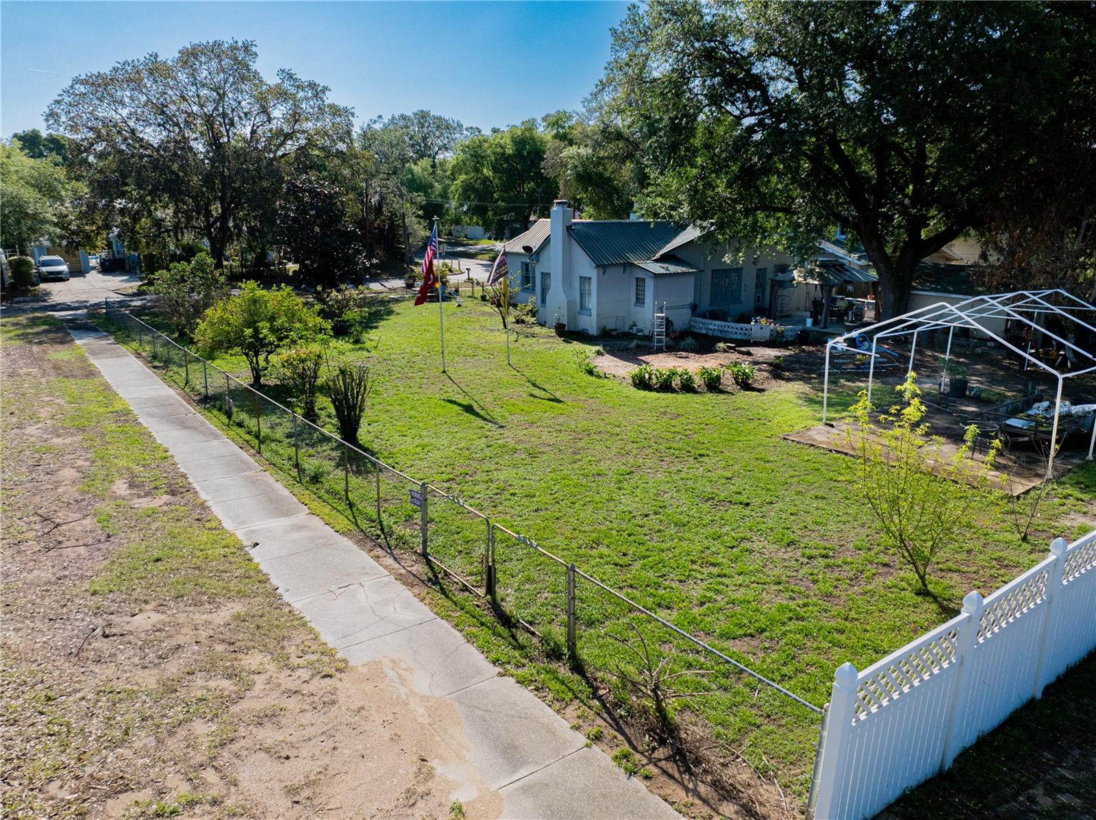PALM PARK TERRACE - Residential