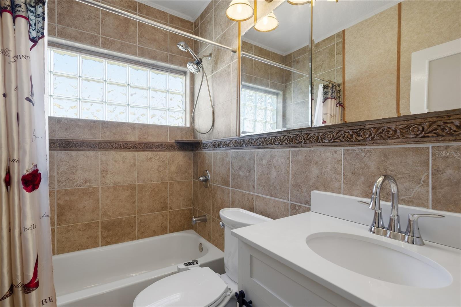 PALM PARK TERRACE - Residential