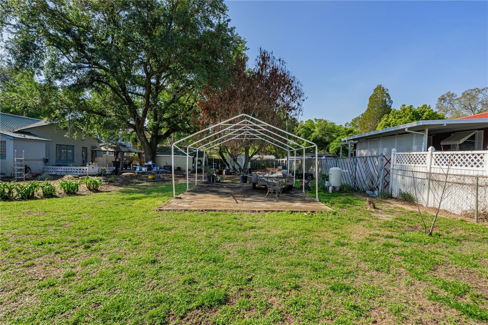 PALM PARK TERRACE - Residential