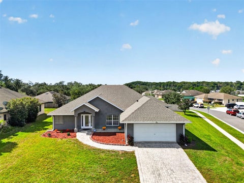 Photo of 4460 Marsh Harbor Drive, Tavares, FL 32778 (MLS # G5119335)