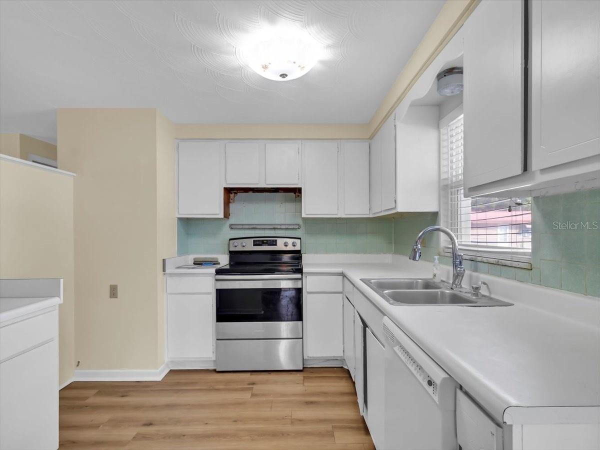 FORT KING ACRES - Residential