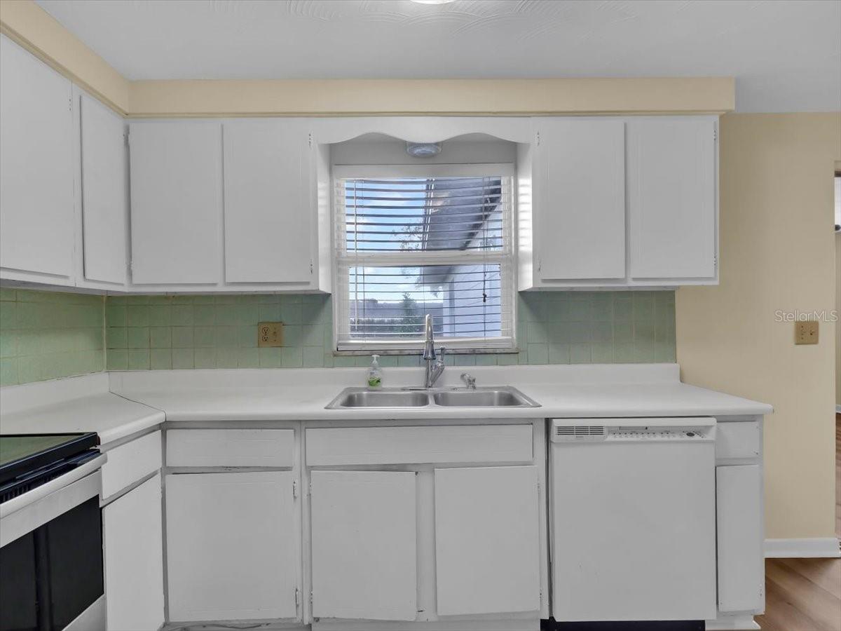 FORT KING ACRES - Residential