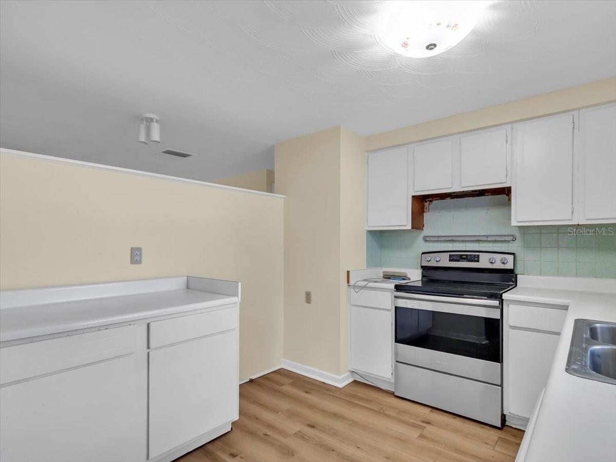 FORT KING ACRES - Residential