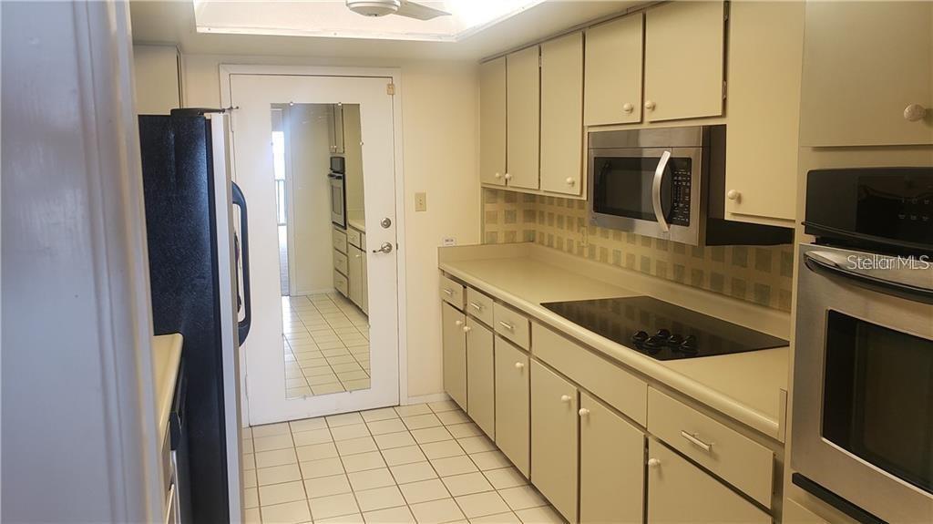 REGENCY HOUSE - Residential Lease