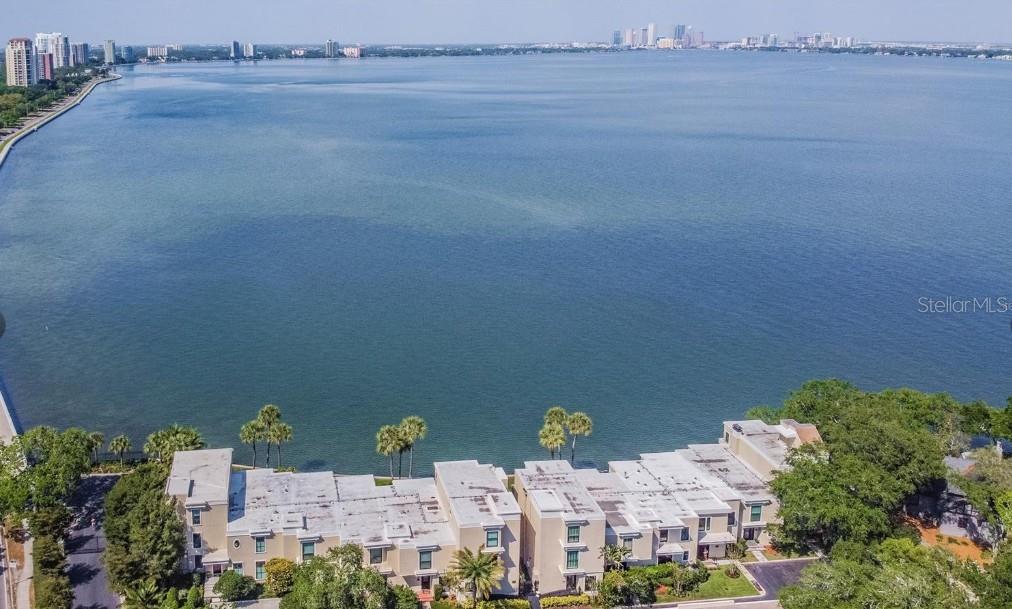 HAWTHORNE POINT CONDO APT - Residential