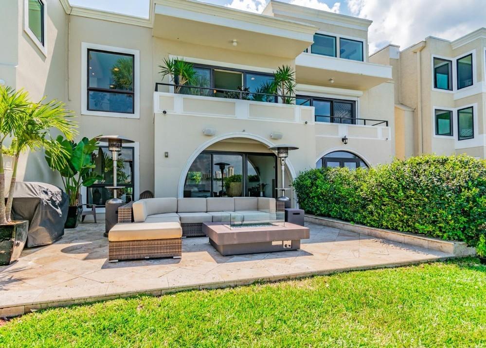 HAWTHORNE POINT CONDO APT - Residential