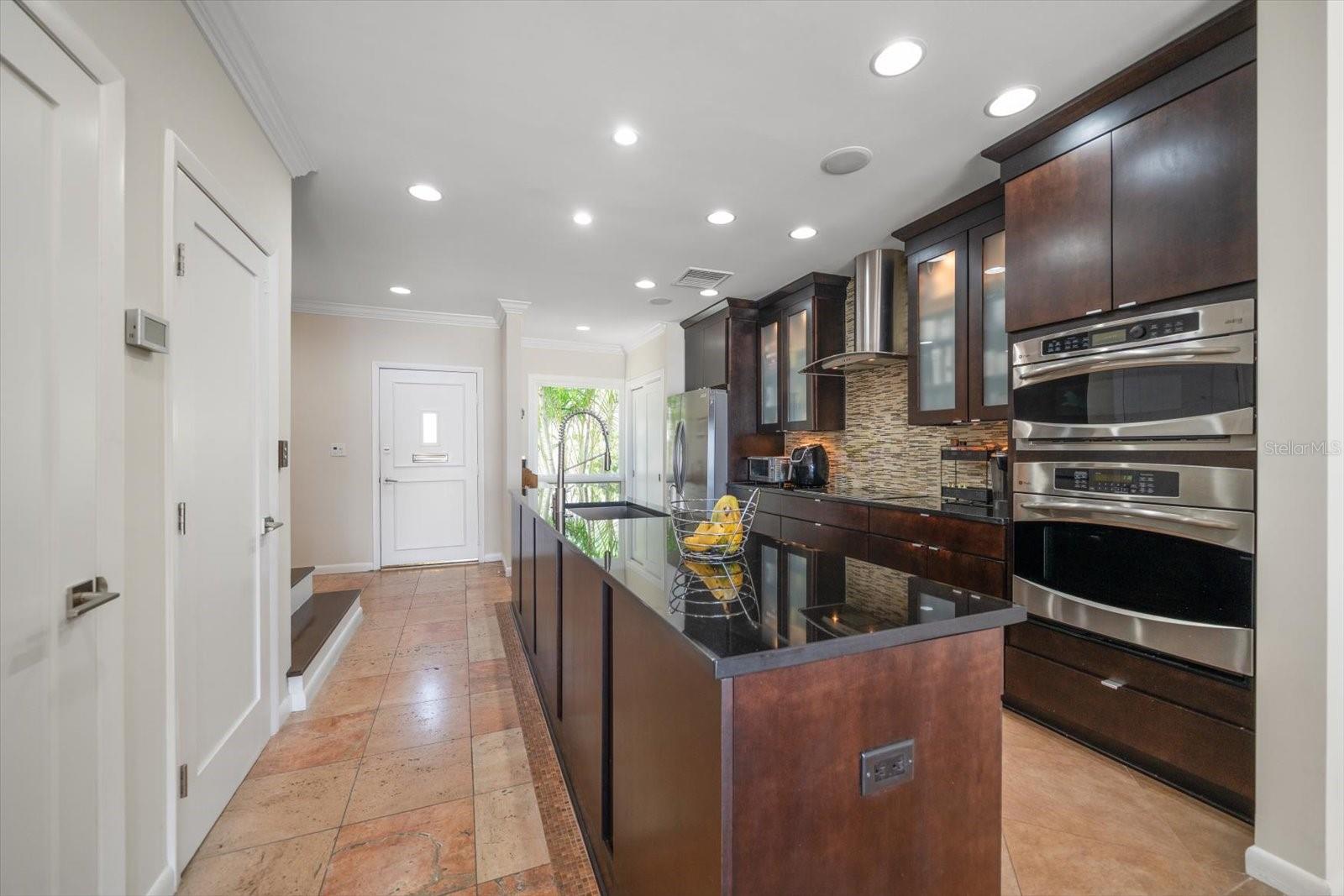 HAWTHORNE POINT CONDO APT - Residential