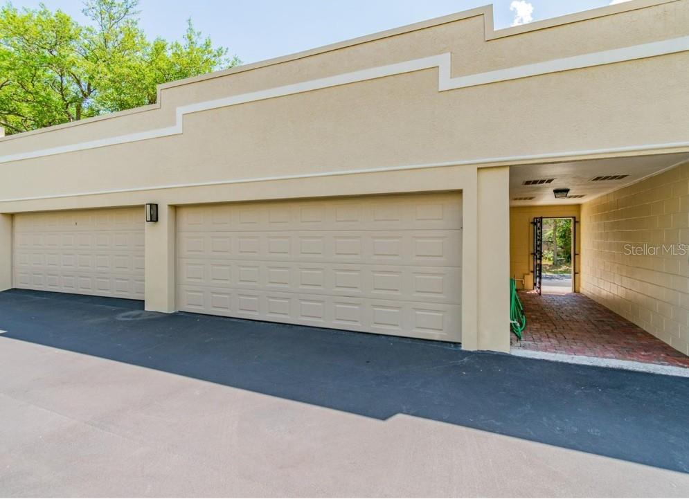 HAWTHORNE POINT CONDO APT - Residential