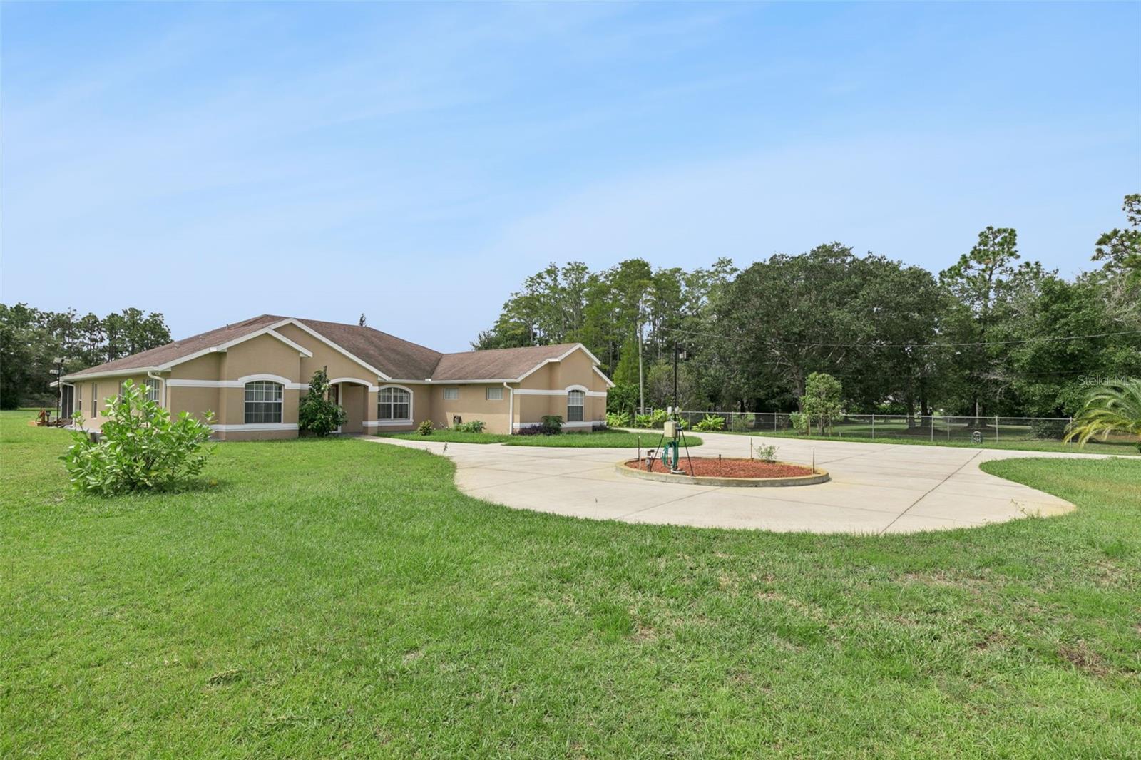Casas a venda 2 - Jen Dantas 19532 SHELDON STREET