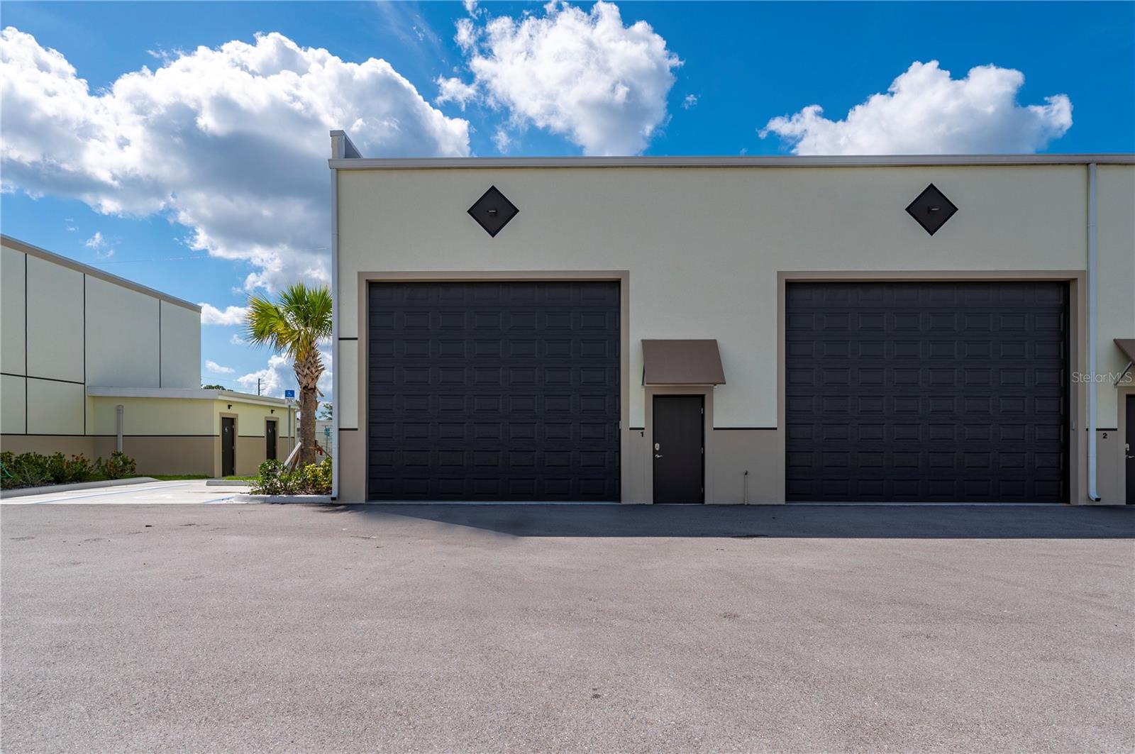 3501 TAYLOR ROAD E1