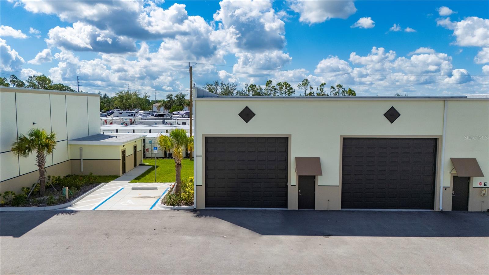 3501 TAYLOR ROAD E1