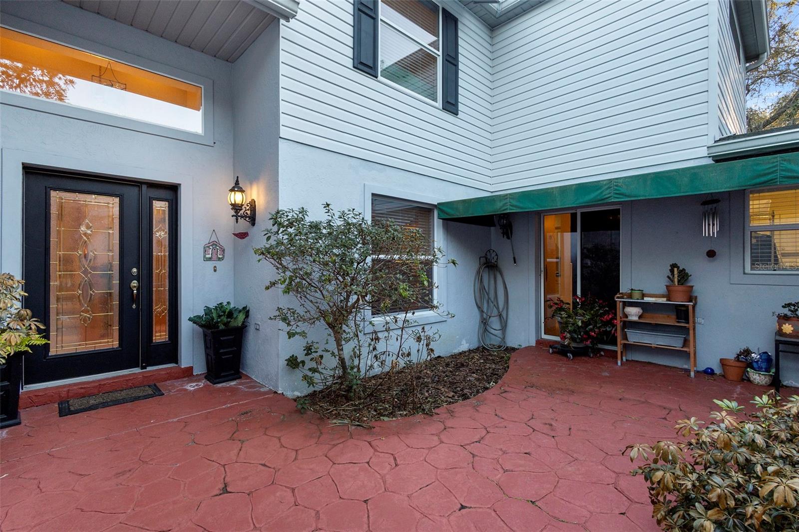 748 OLD TREELINE TRAIL