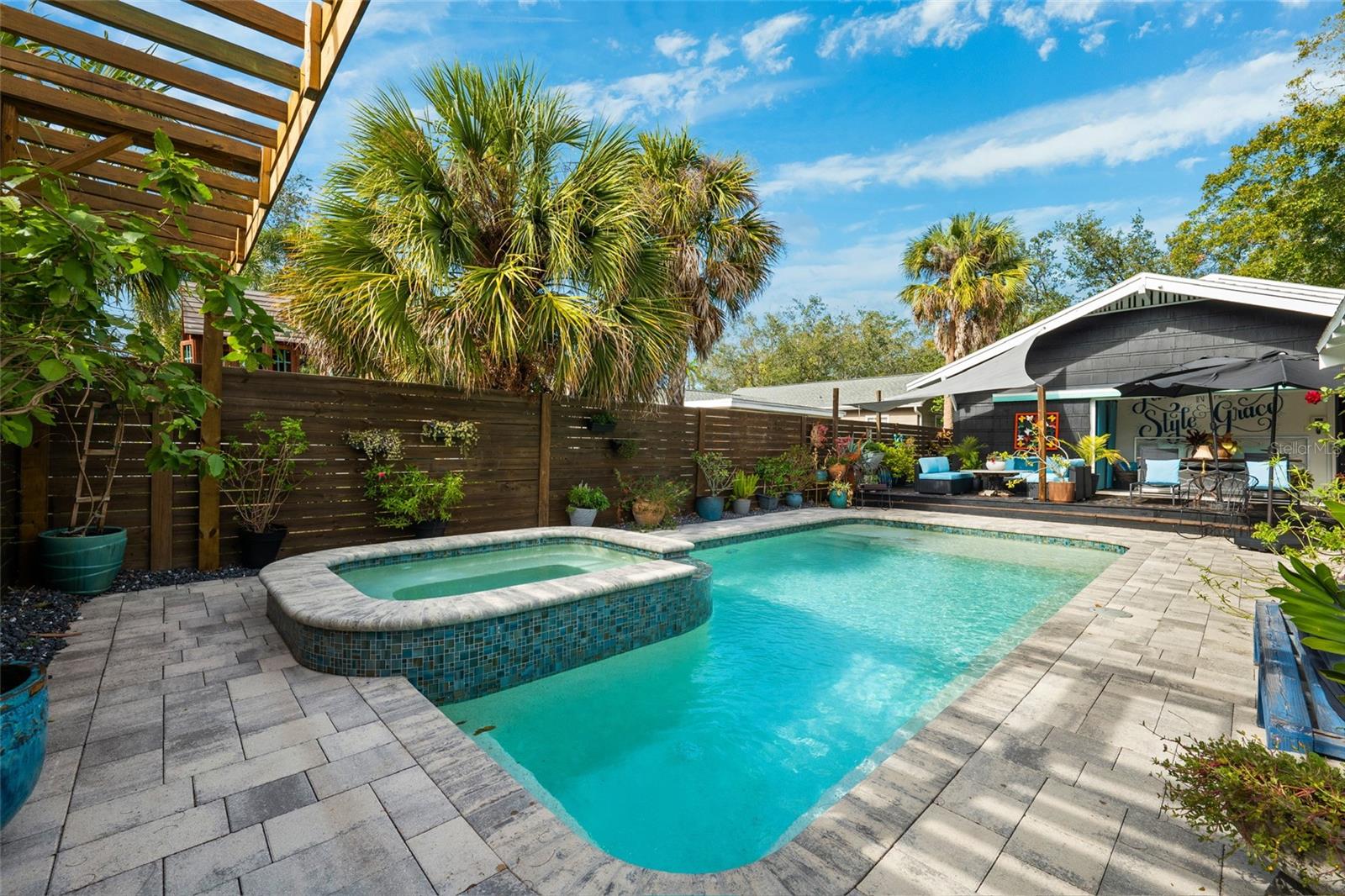 BOSWELLS J W SUB - Residential