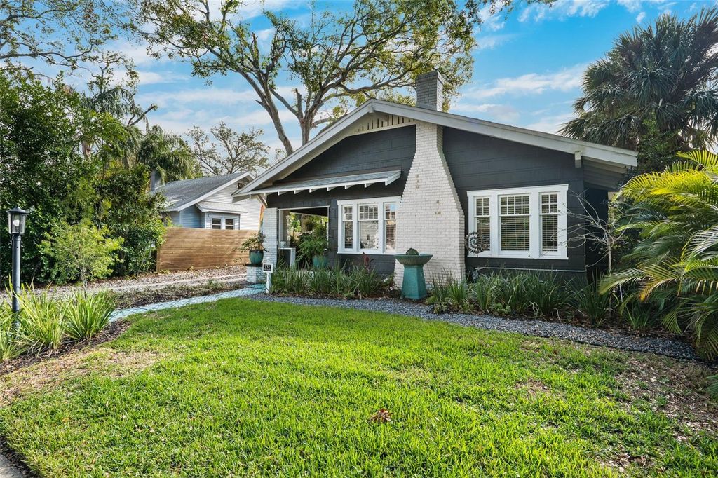 Photo of 132 17th Avenue N, St Petersburg, FL 33704 (MLS # O6360286)