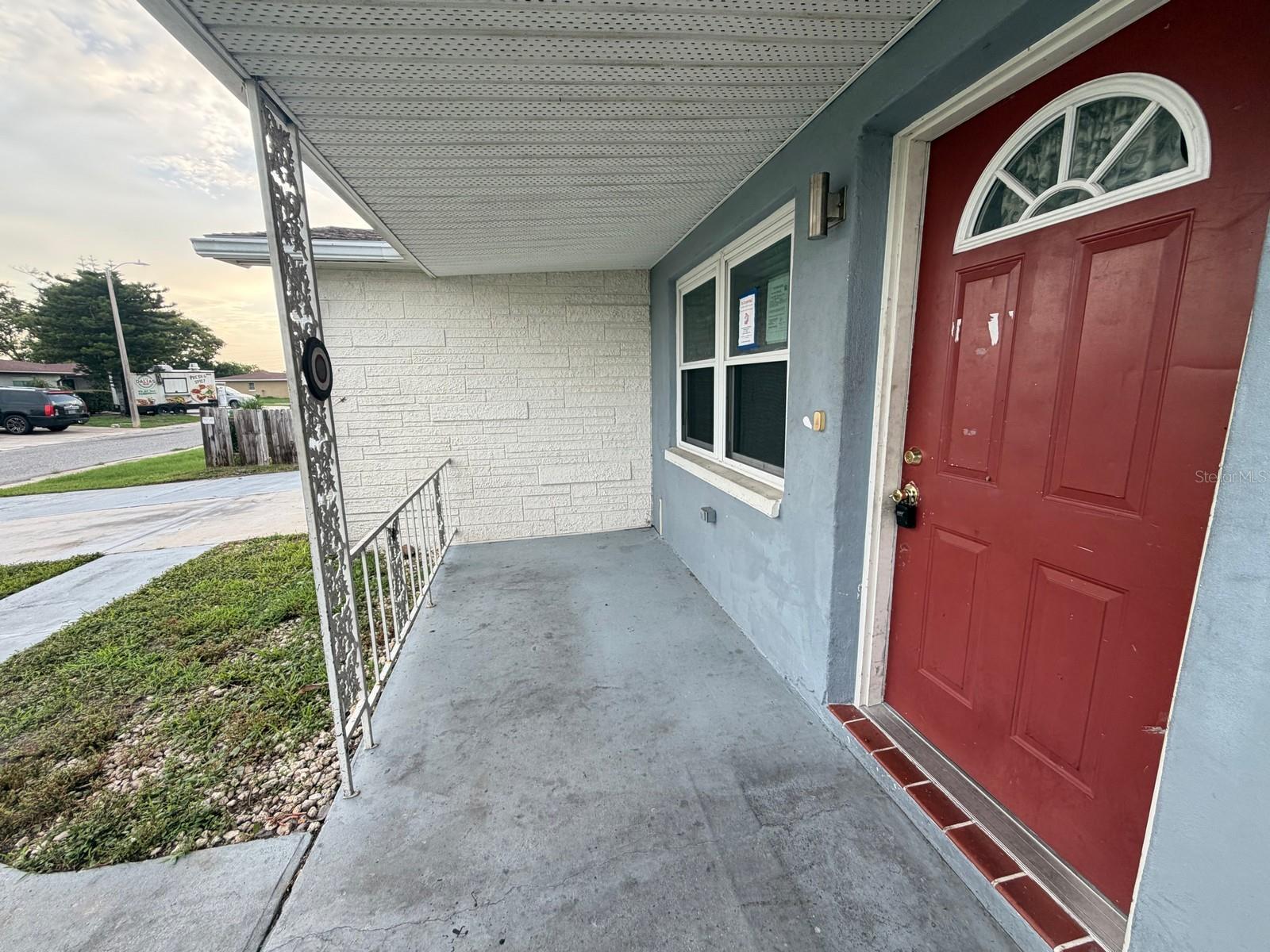 3221 ROXBURY DRIVE