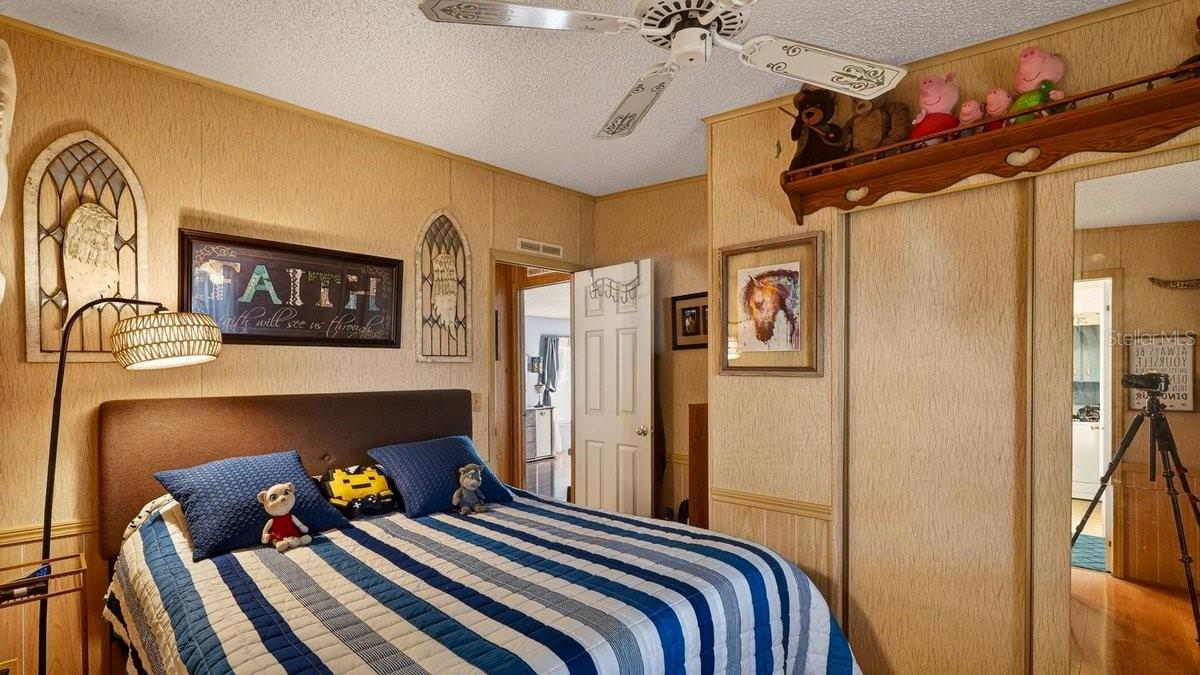 LAURELWOOD MOBILE ESTATES UNIT 01 - Residential