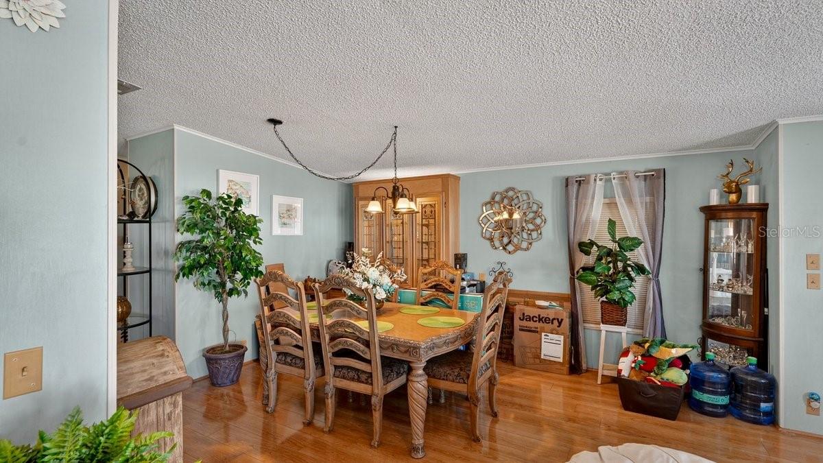 LAURELWOOD MOBILE ESTATES UNIT 01 - Residential