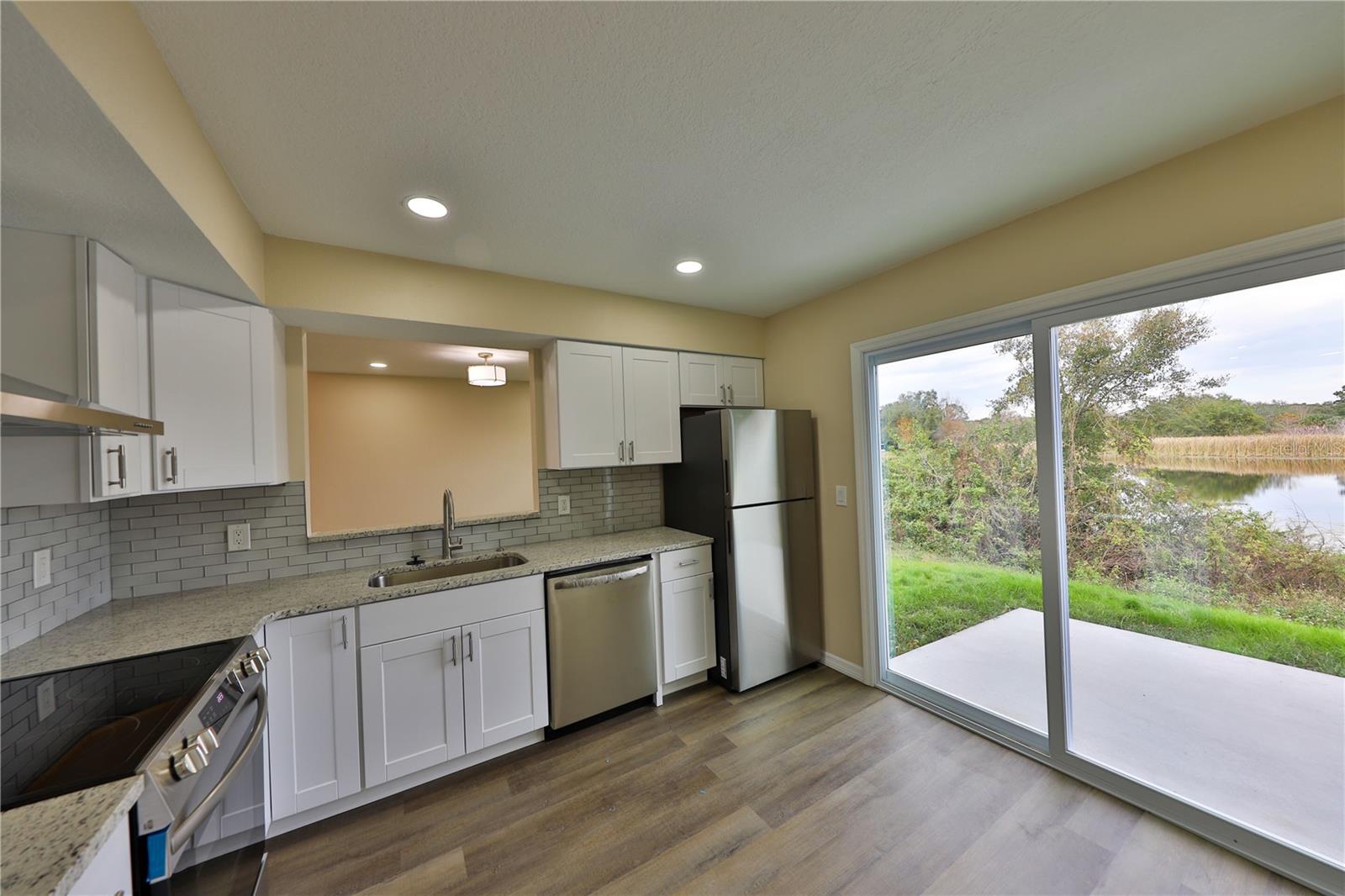 9872 BUBBLING BROOK COURT