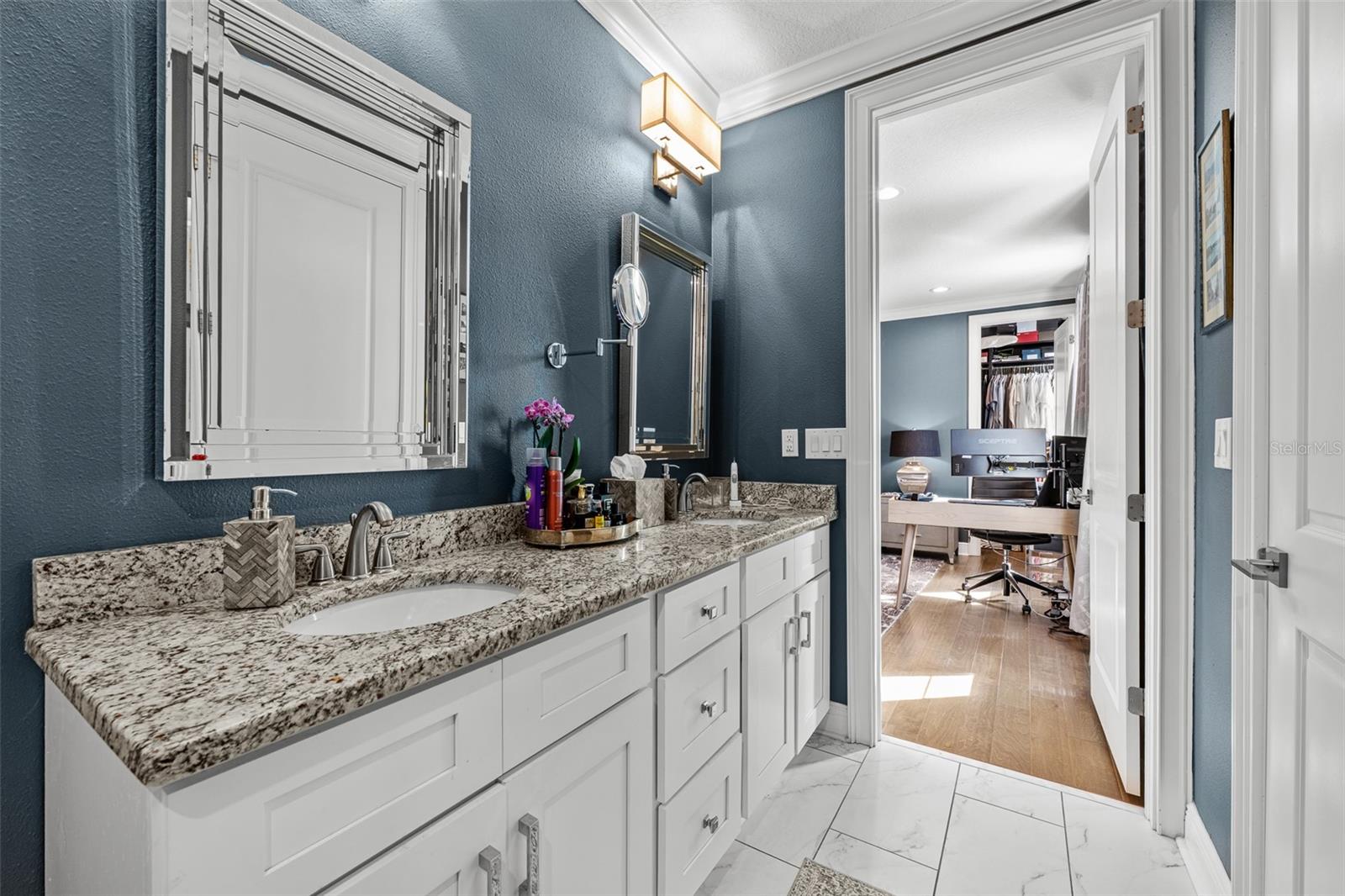 MANHATTAN GARDENS TWNHMS - Residential