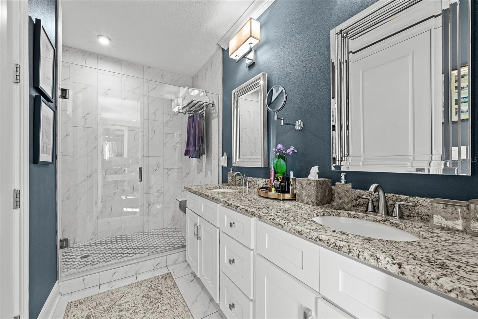 MANHATTAN GARDENS TWNHMS - Residential