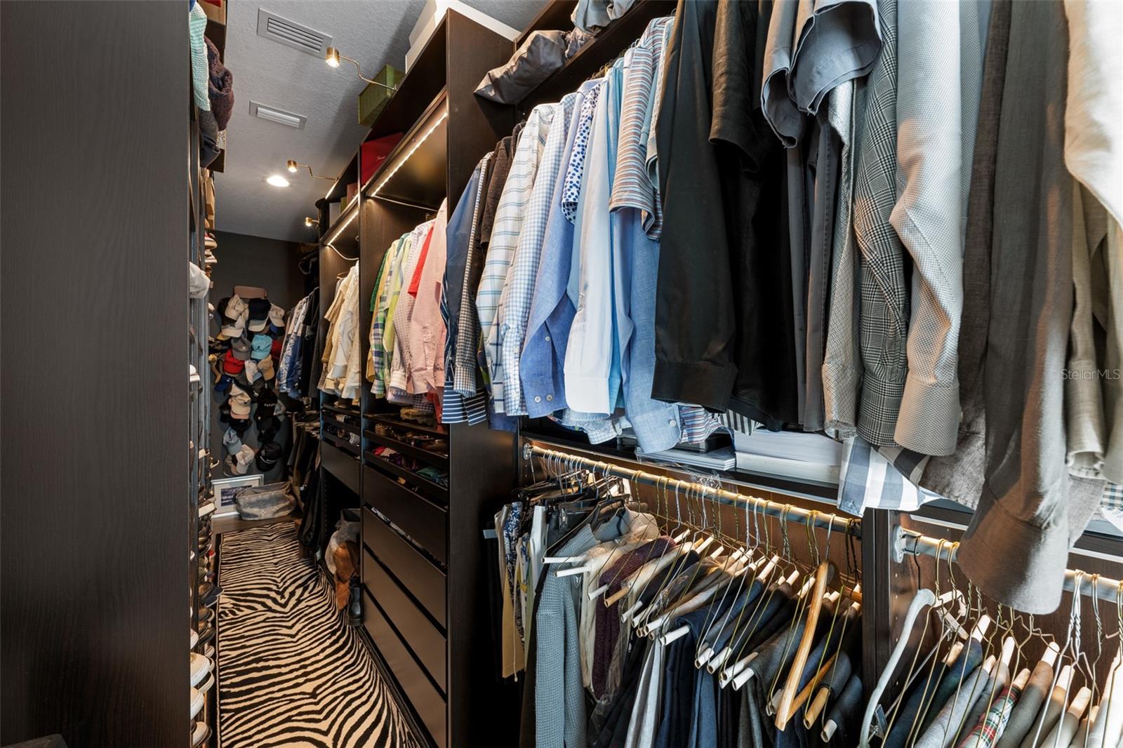 MANHATTAN GARDENS TWNHMS - Residential