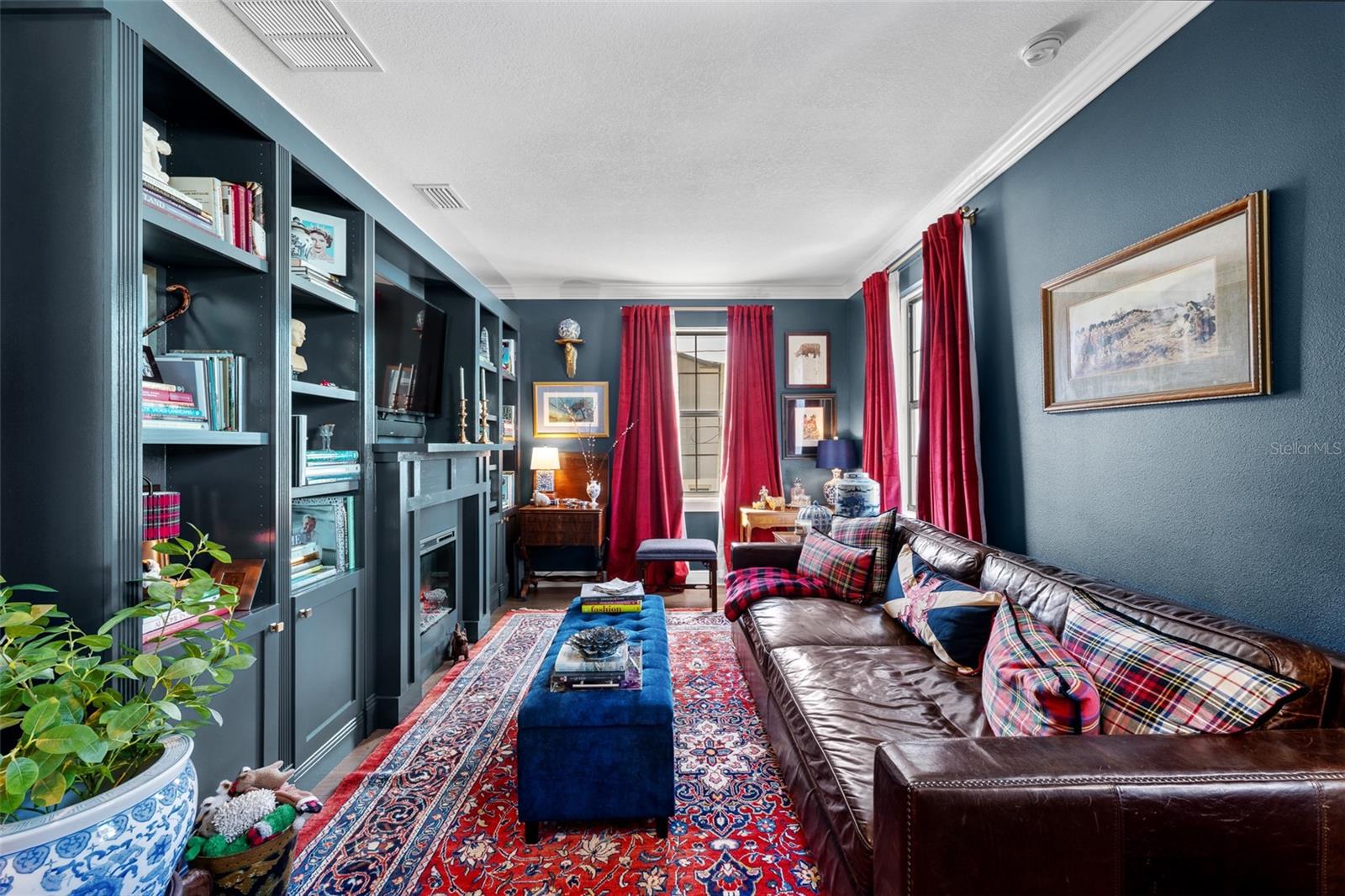 MANHATTAN GARDENS TWNHMS - Residential