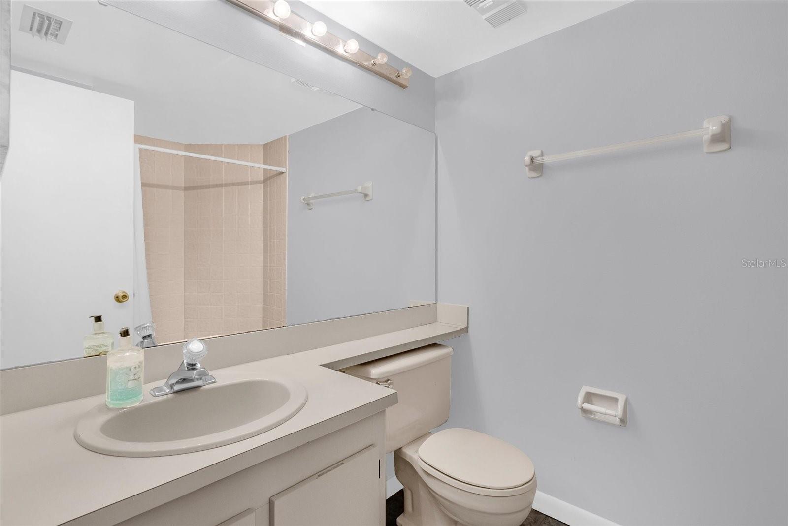 SOUTHPOINTE CONDO - Residential