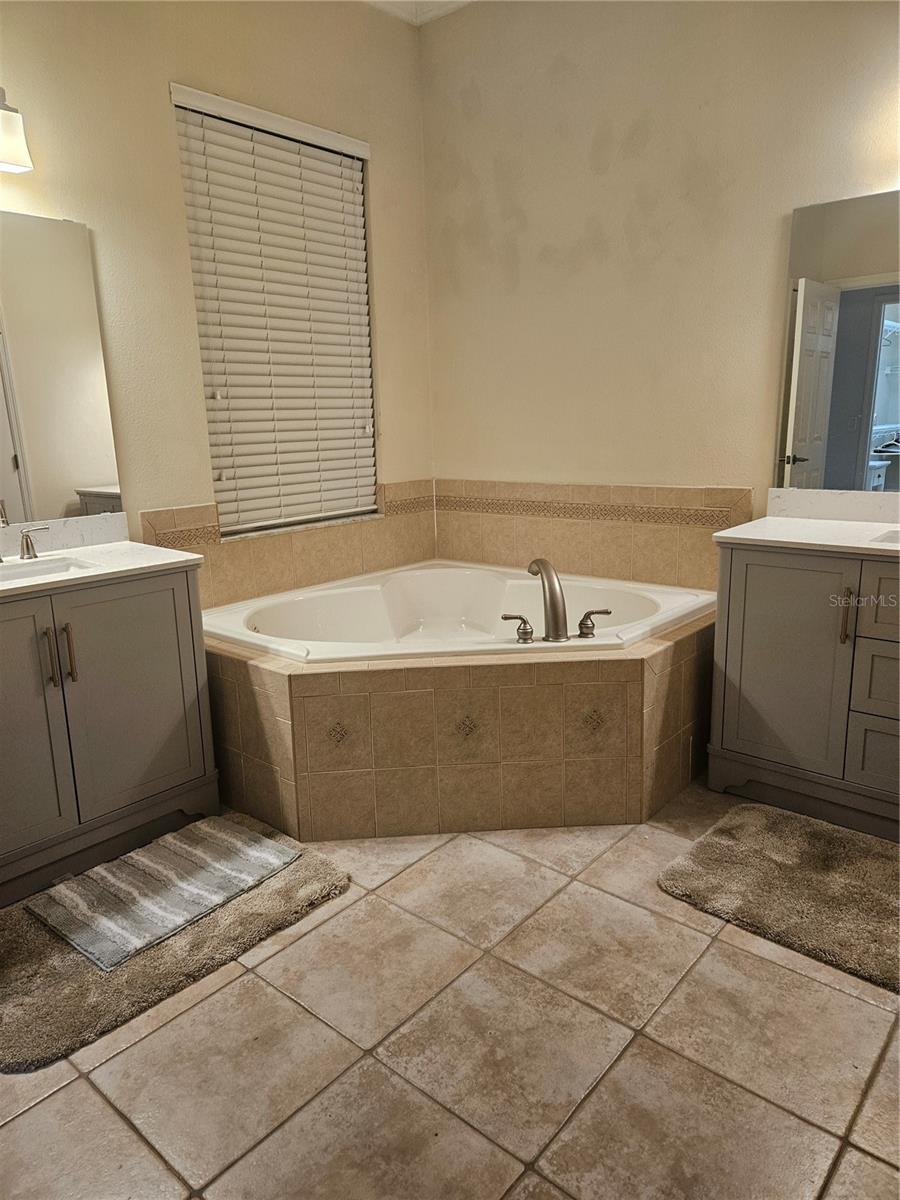 AVALON PARK SOUTH - Residential