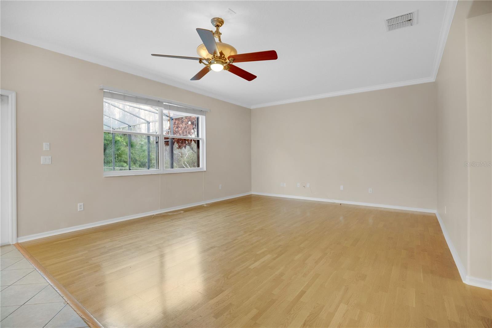 STONEYBROOK UN X1 - Residential