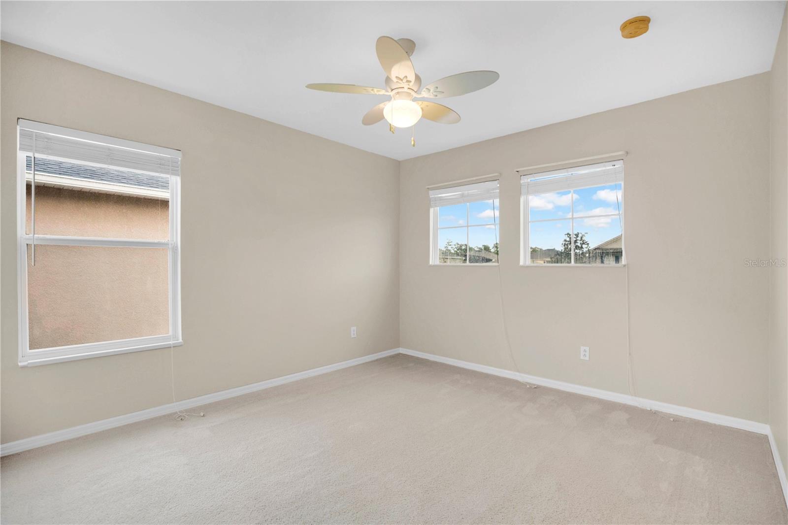 STONEYBROOK UN X1 - Residential