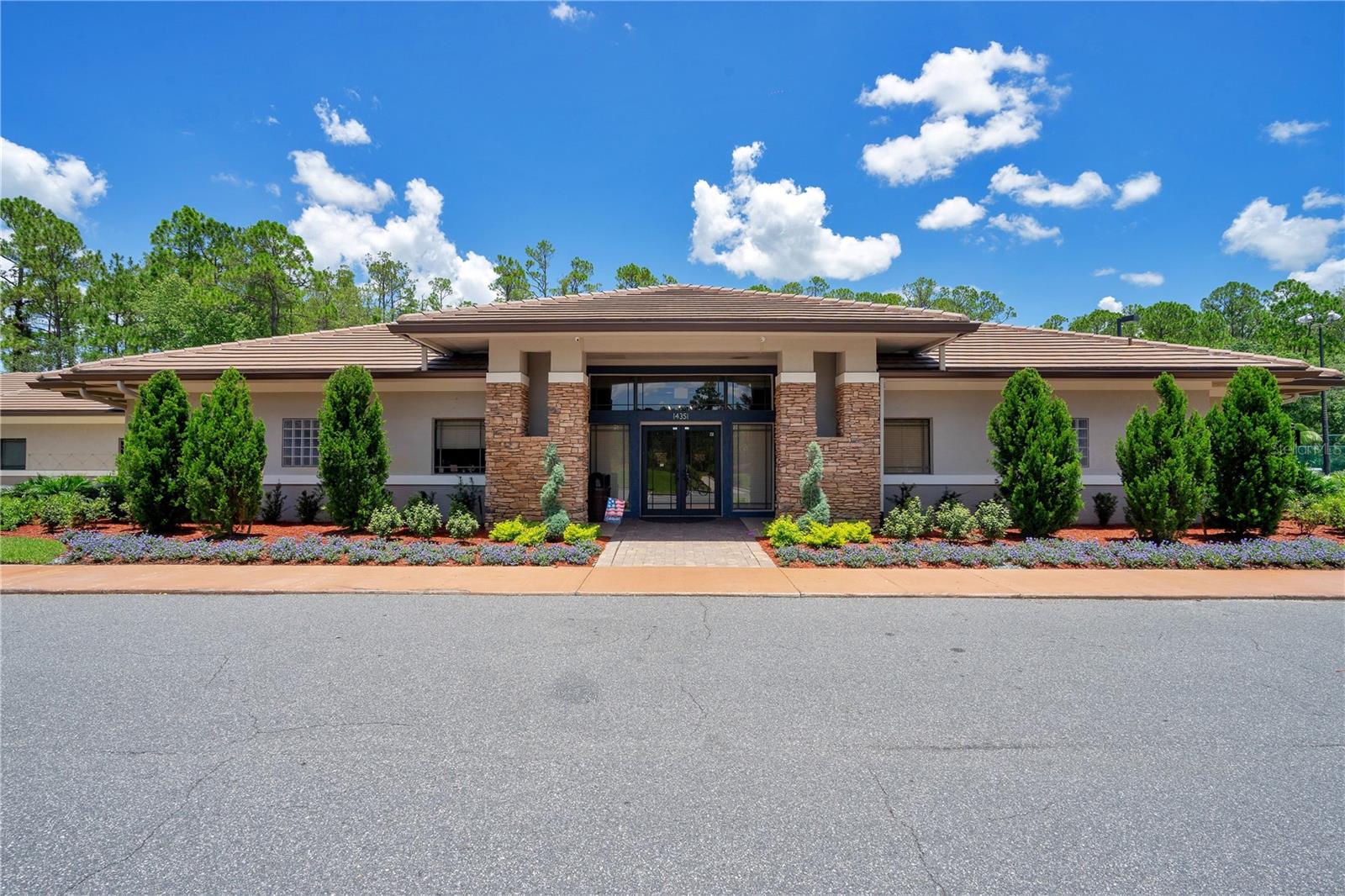 STONEYBROOK UN X1 - Residential