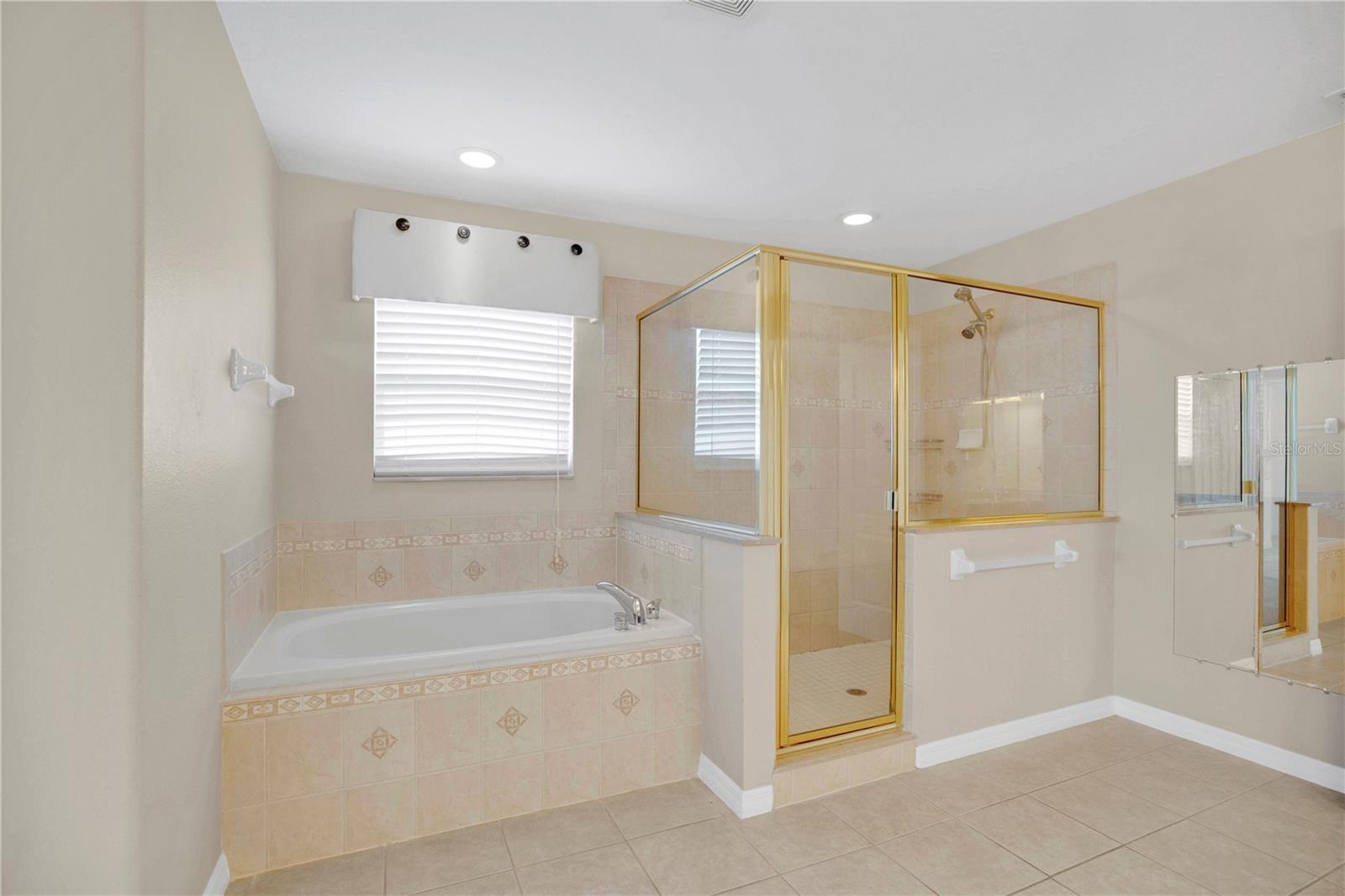 STONEYBROOK UN X1 - Residential