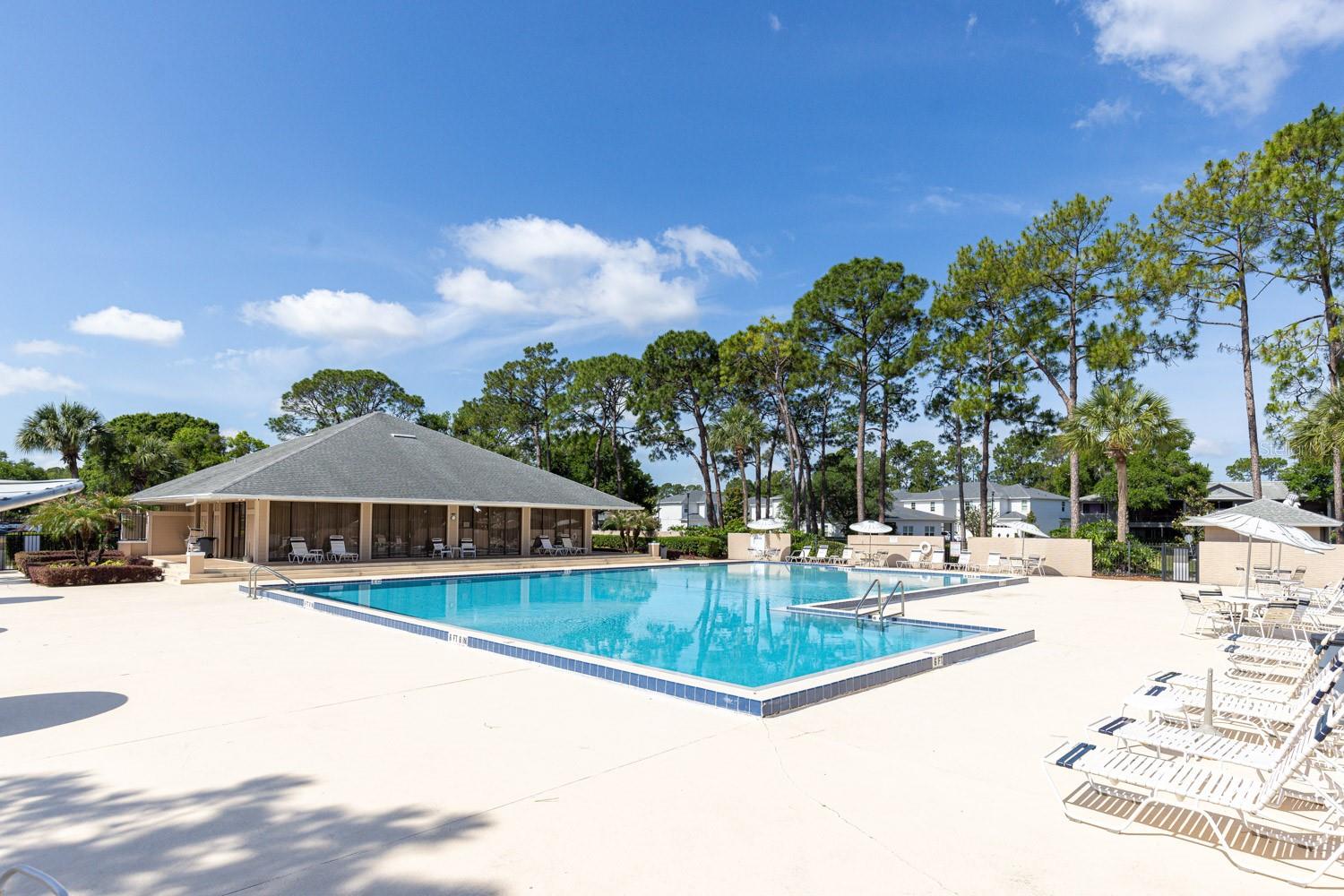 LAKEVIEW VILLAGE CONDO 15 - Residential