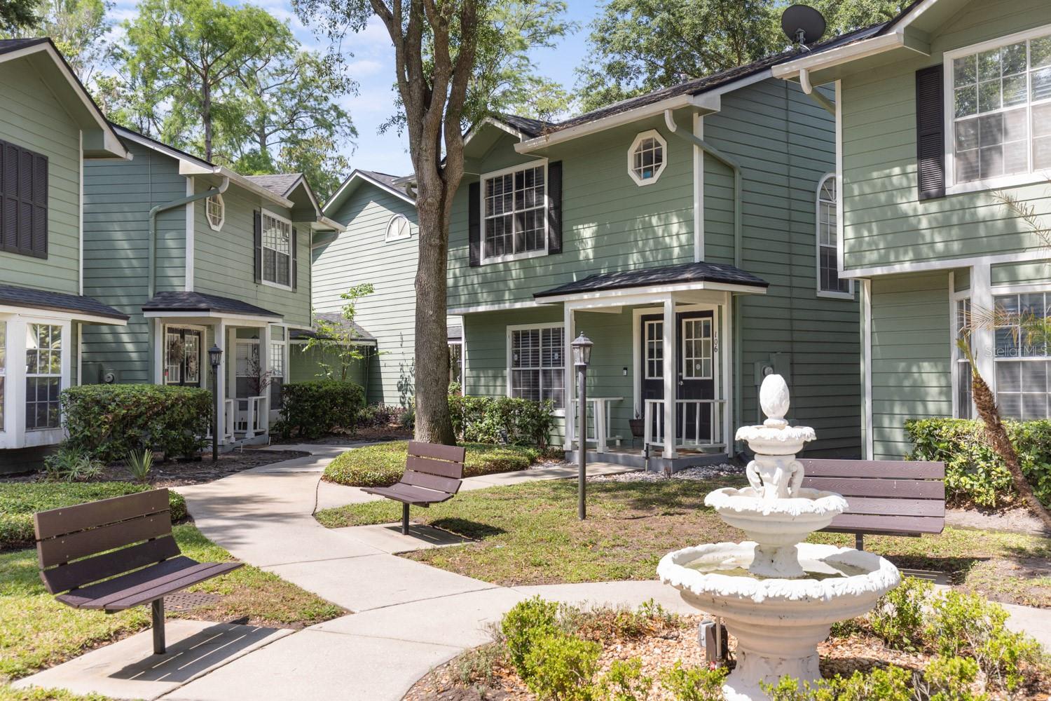 LAKEVIEW VILLAGE CONDO 15 - Residential