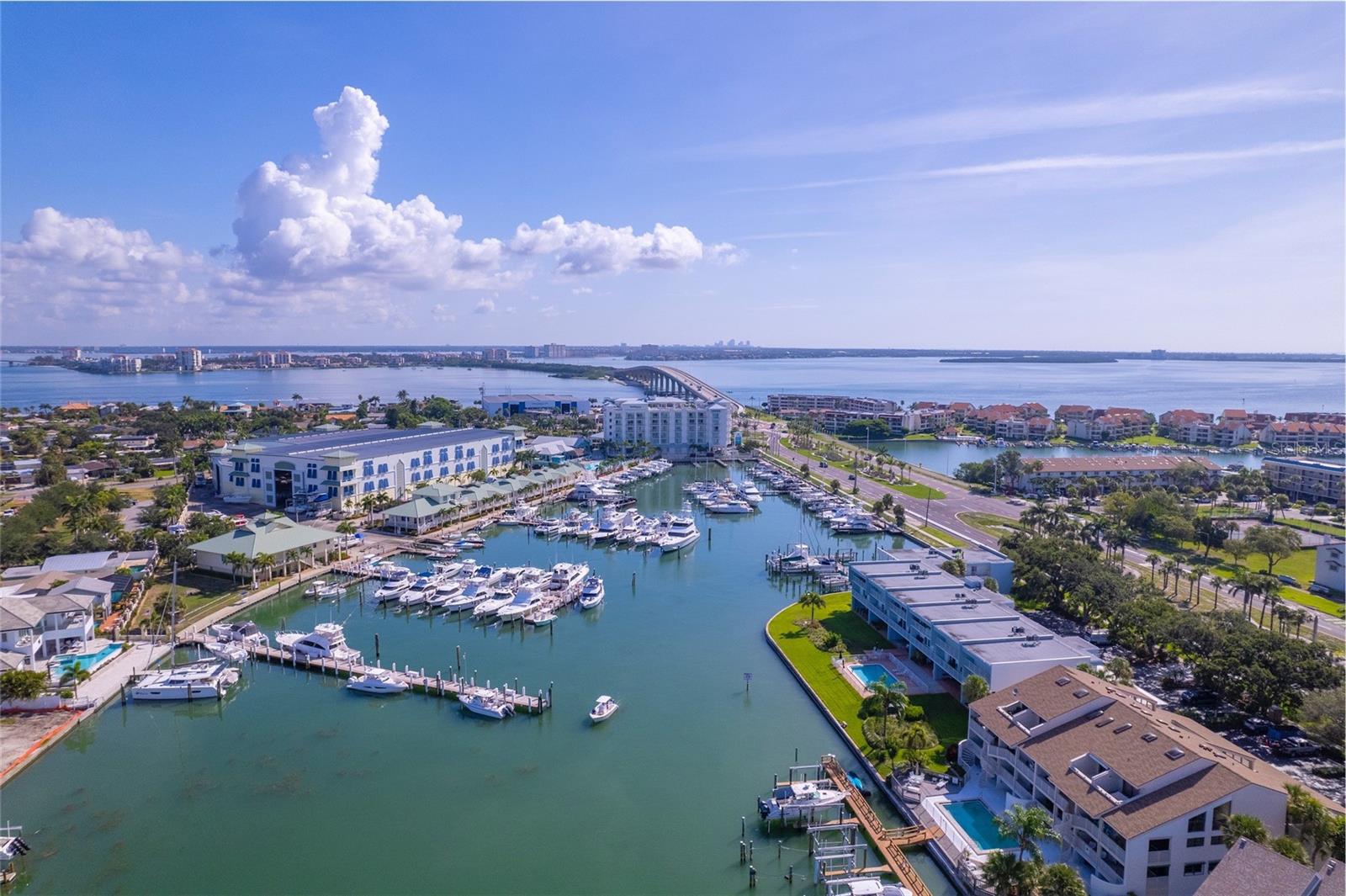 TIERRA VERDE UNIT 1 4TH REP - Residential