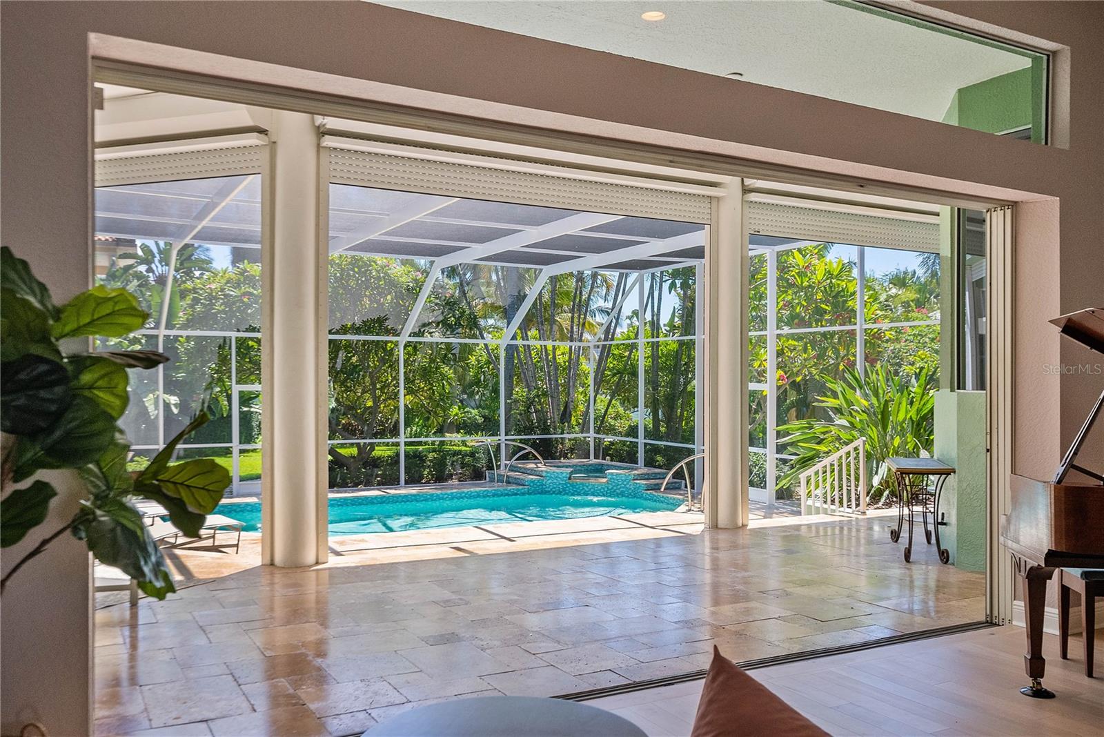 TIERRA VERDE UNIT 1 4TH REP - Residential