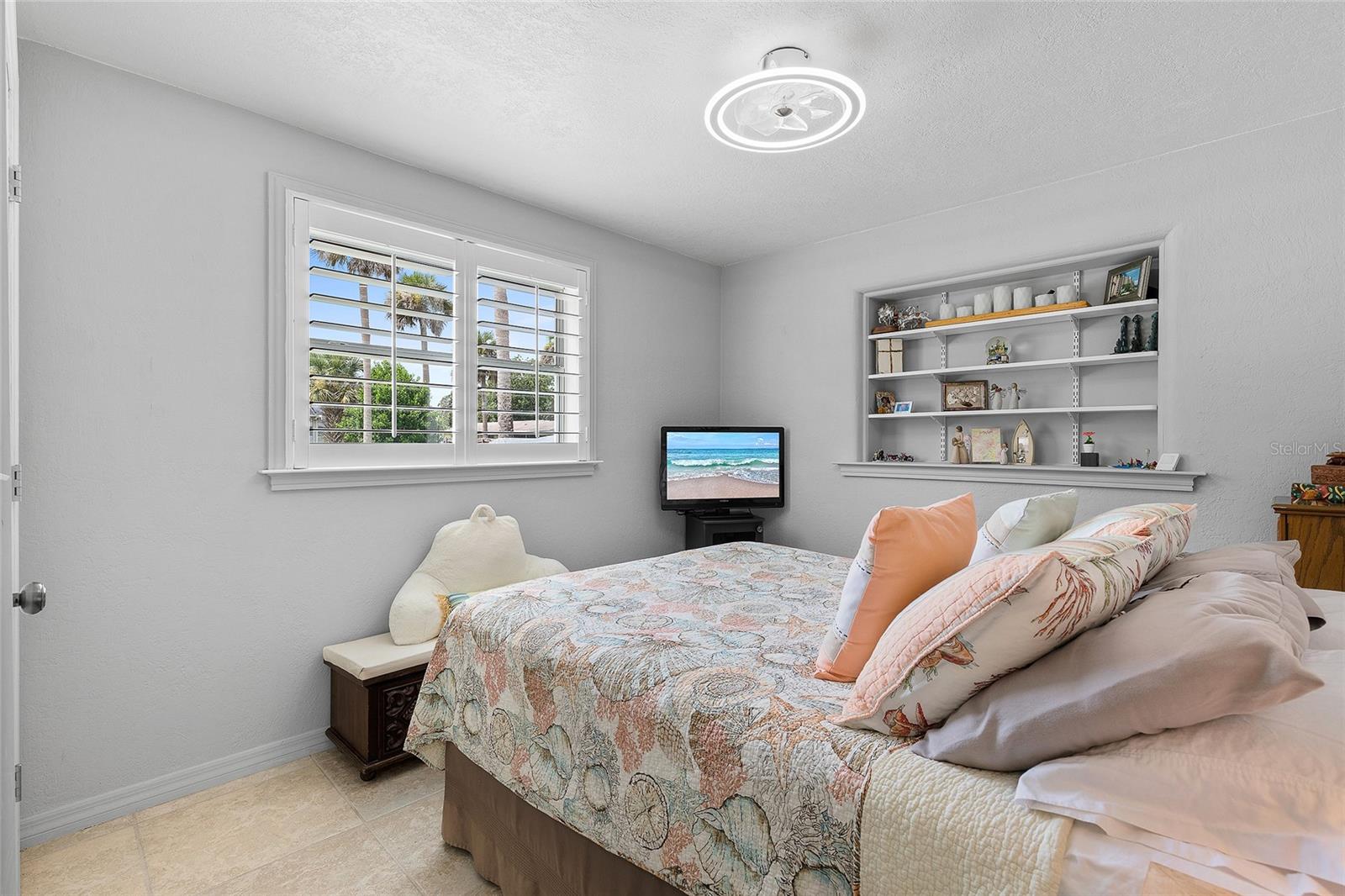 GOV LT 01 & N PT GOV LT 02 E HWY UNREC 149 - Residential