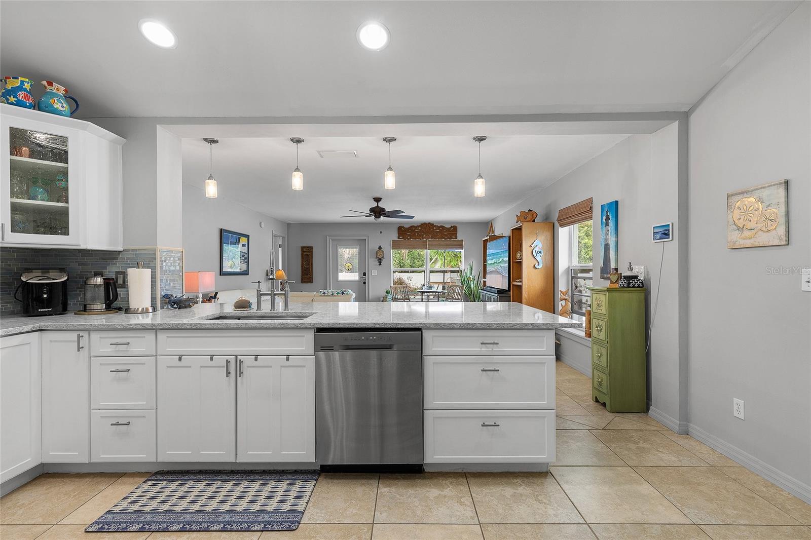 GOV LT 01 & N PT GOV LT 02 E HWY UNREC 149 - Residential