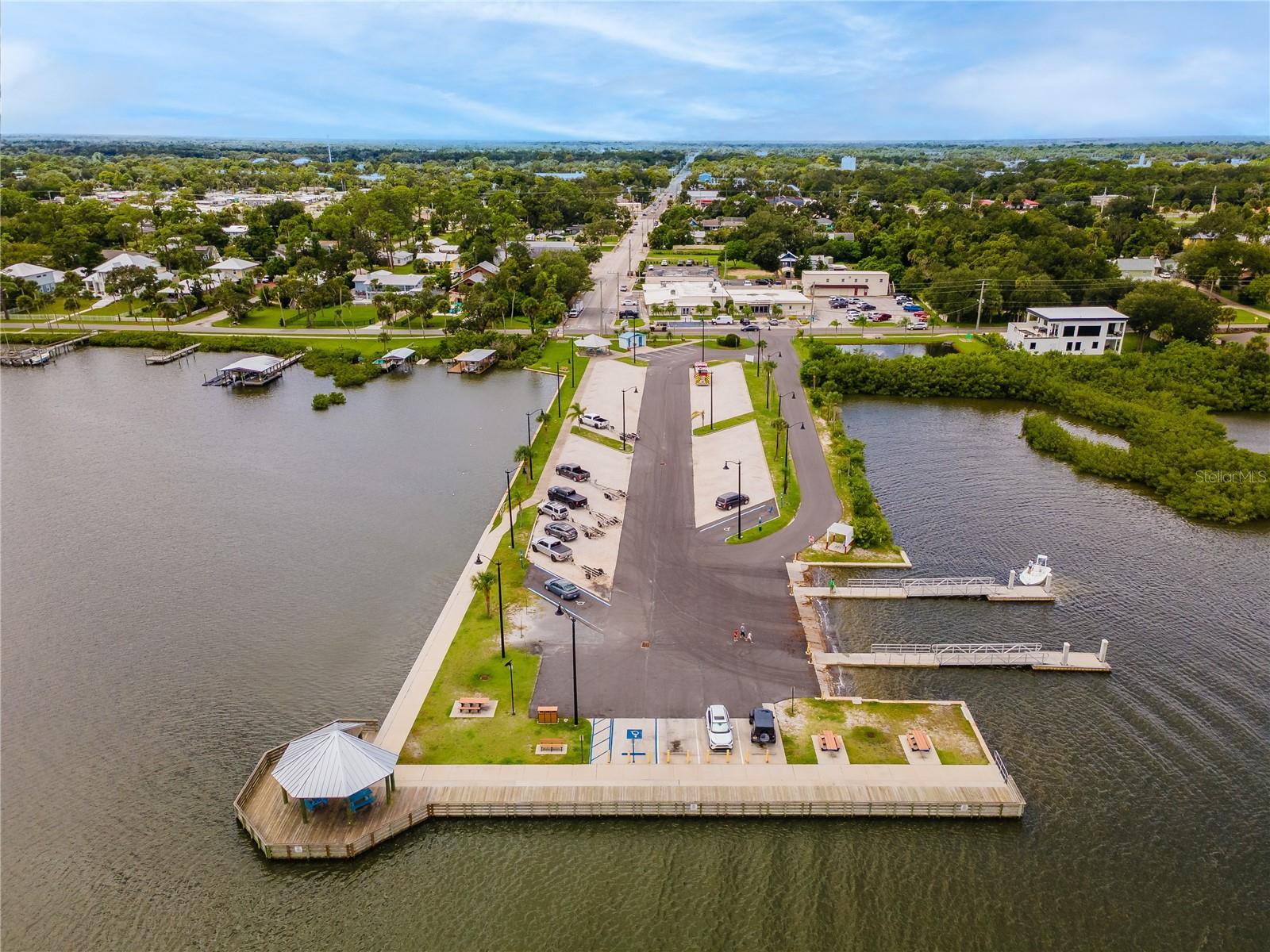 GOV LT 01 & N PT GOV LT 02 E HWY UNREC 149 - Residential