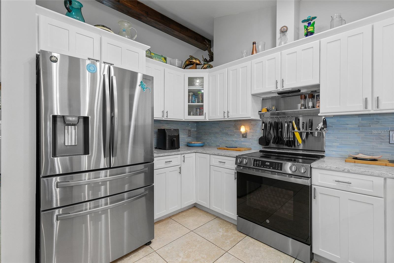 GOV LT 01 & N PT GOV LT 02 E HWY UNREC 149 - Residential